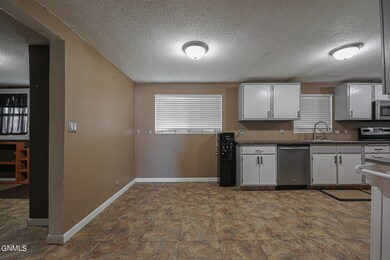 318 S 15th Street-07