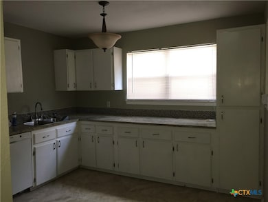 616 Alabama St, San Marcos, TX 78666 - photo 3