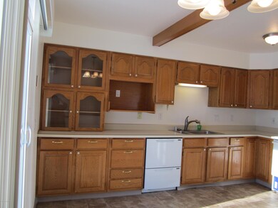 04Kitchen