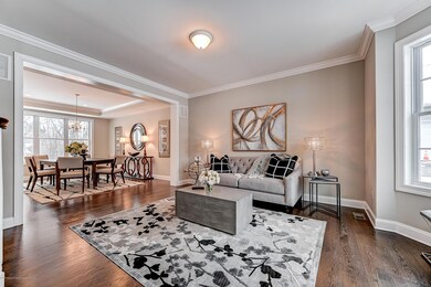 05-Living & Dining Room