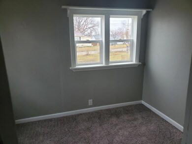 1305 18th Ave SW, Cedar Rapids, IA 52404 - photo 6