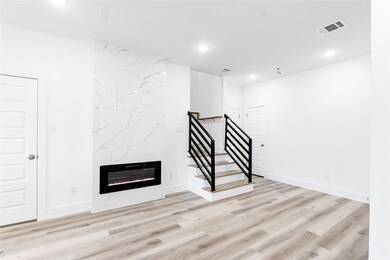 610 E 41st St unit B, Houston, TX 77022 - photo 6