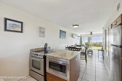 18-1-N-1st-St-#4-Cocoa-Beach-FL-32931-Wi
