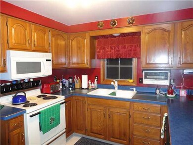 482 Homestead Dr, North Tonawanda, NY 14120 - photo 2