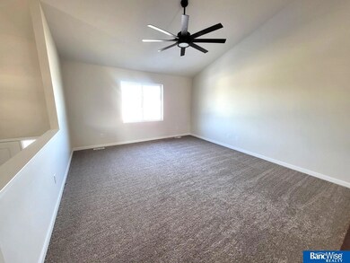 7621 Gulls Way, Lincoln, NE 68514 - photo 4