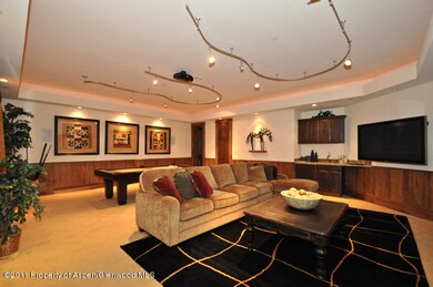 media and game room