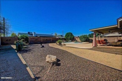 8311 W DREYFUS DR, Peoria, AZ 85381 -3