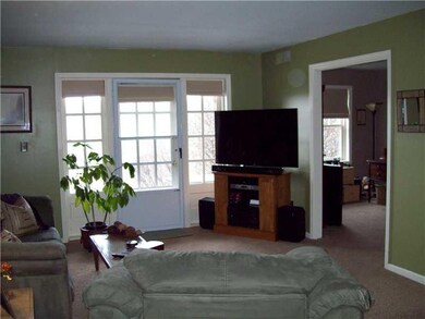 1040 Eve Dr unit K, Pittsburgh, PA 15216 - photo 2