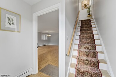 21 Lincoln Pkwy, Bayonne, NJ 07002 - photo 2