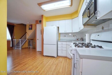 B0450405-B8B5-4996-B66E-6A80C801108E