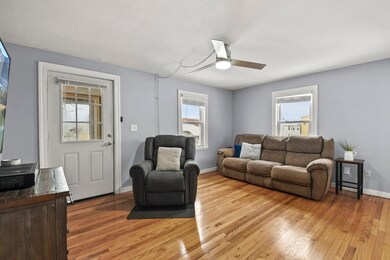 19 Ives St, Worcester, MA 01603 - photo 7