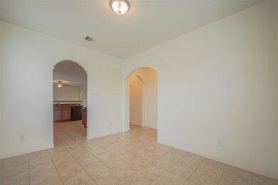 15203 Brushwood Forest Dr, Humble, TX 77396 - photo 5