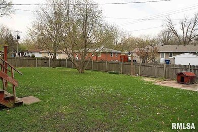 3710 N Pine St, Davenport, IA 52806 - photo 4