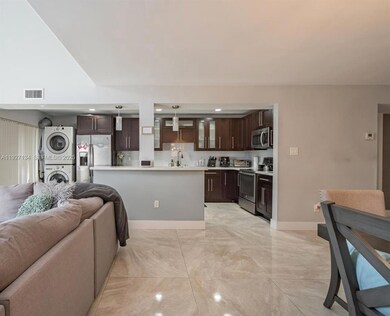 550 NW 210th St unit 10229, Miami, FL 33169 - photo 2