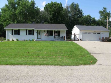 928 W Sunny Ln, Janesville, WI 53546 - photo 2
