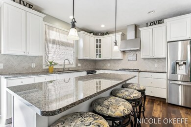Gourmet kitchen