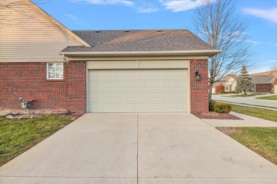 52559 Sable Dr unit 68, Macomb, MI 48042 - photo 5