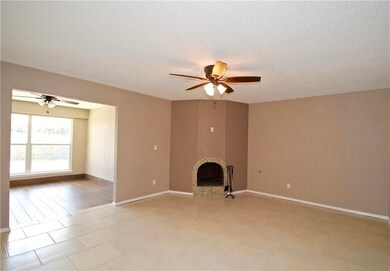 10748 Janway Dr, El Paso, TX 79935 - photo 7