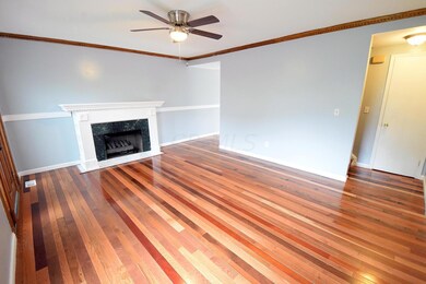 6 Living Room