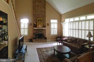 8205 Westwood Mews Ct, Vienna, VA 22182 - photo 5