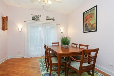 04_205NBarker_2_DiningRoom_LowRes