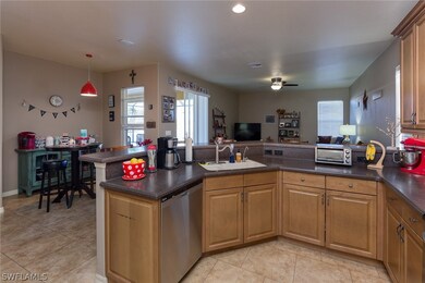 Kitchen - 1629 NW 37TH PL CAPE CORAL FL 33993