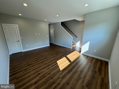 210 E Piccadilly St, Winchester, VA 22601 - photo 5