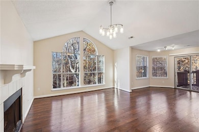 909 Wentworth Ct, Alpharetta, GA 30022 - photo 4