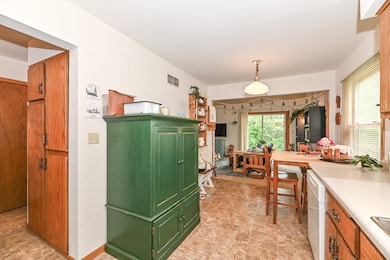 2016 Kitchen to Living
