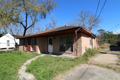 7216 Shotwell St, Houston, TX 77028 - photo 2