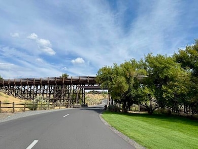 0 SW Mecate Ln unit TL330 220209020, Powell Butte, OR 97753 - photo 7