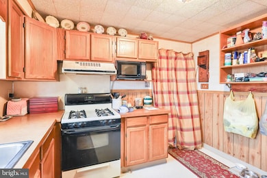206 208 W Emaus Ave, Allentown, PA 18103 - photo 5