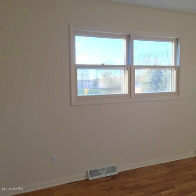 10459 8 Mile Rd, Ceresco, MI 49033 - photo 4