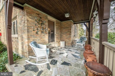 724 E Manoa Rd, Havertown, PA 19083 - photo 2