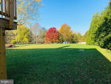 125 Horseshoe Ln, Shenandoah Junction, WV 25442 - photo 7