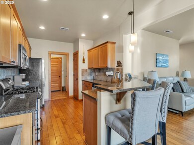 545 Mountaingate Dr, Springfield, OR 97478 - photo 7