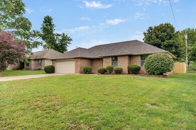 511 W Chestnut Rd, Nixa, MO 65714 - photo 2