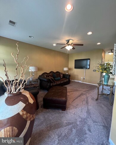 108 Sansom Ln, Woodbury, NJ 08096 - photo 3