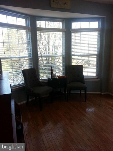 20822 Shamrock Glen Cir, Germantown, MD 20874 - photo 4