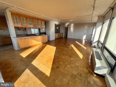 Society Hill Towers unit 12GN, Philadelphia, PA 19106 - photo 2