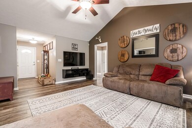 297 Berger Farm Dr, Mount Washington, KY 40047 - photo 5