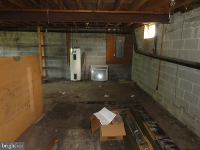 18364 Silcott Springs Rd, Purcellville, VA 20132 - photo 7