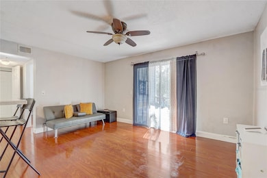 1229 Bermuda Lakes Ln unit 202, Kissimmee, FL 34741 - photo 4