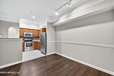 8-Dining Room 2 of 2