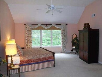 23 Lancelot Ln, North Easton, MA 02356 - photo 4