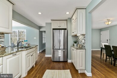 909 Mcelwee Rd unit RD2, Moorestown, NJ 08057 - photo 3