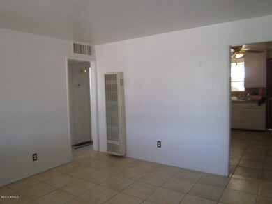 1327 E Carol Ave unit A, Phoenix, AZ 85020 - photo 5