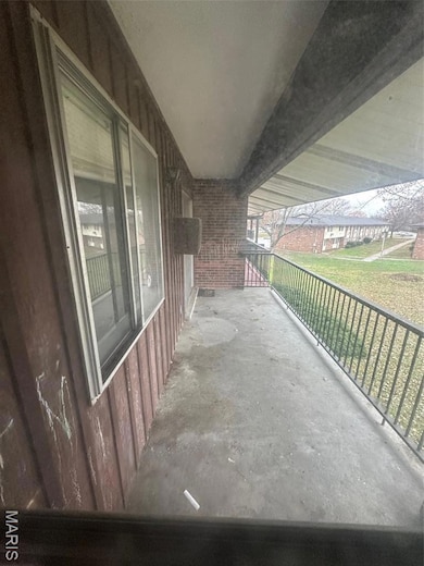 8751 Sieloff Dr unit F, Hazelwood, MO 63042 - photo 4