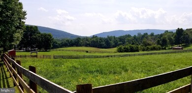 19331 Garretts Mill Rd, Knoxville, MD 21758 - photo 2