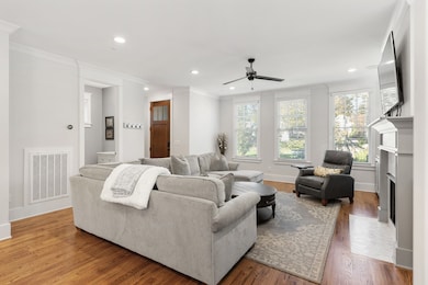 843 Clayton Ave, Nashville, TN 37204 - photo 3